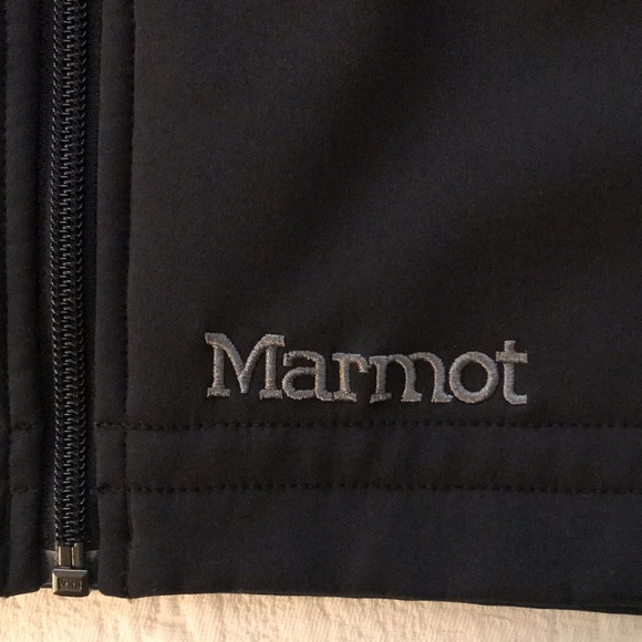 Marmot Black Jacket Brown Fur Hood Size XL - Picture 10 of 17